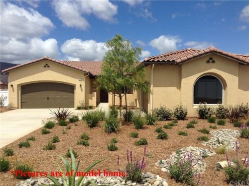 21084 Laguna Ave, Wildomar, CA 92595-7543