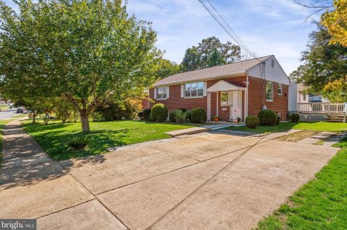 7124 Healy Dr, Springfield, VA 22150-3629