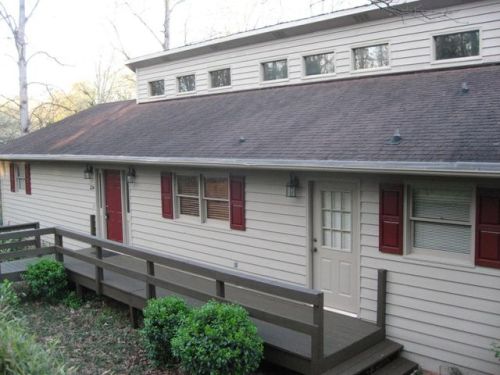 224 Lake Club Cir, Lavonia, GA 30553-3218