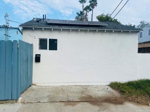 16654 Kelsloan St, Van Nuys, CA 91406-2823