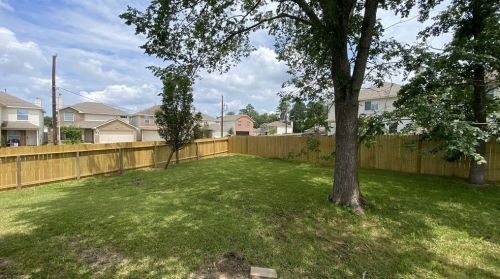 5030 Deerpath Dr, Conroe TX  77303-2380 exterior