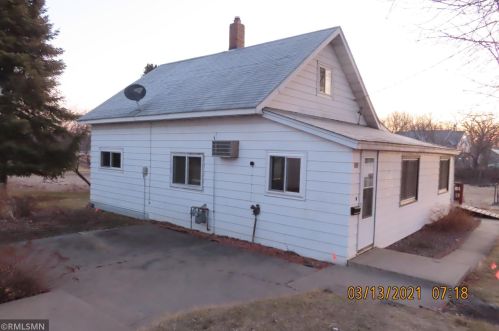811 Parker Ave, Dassel, MN 55325-1071