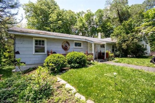 49 Central School Rd, Wantage, NJ 07461-3306