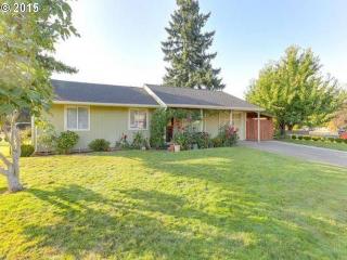 9135 Minerva Ave, Portland, OR 97203-2555