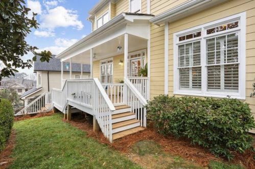 1119 Davis Cir, Atlanta, GA 30318-7521