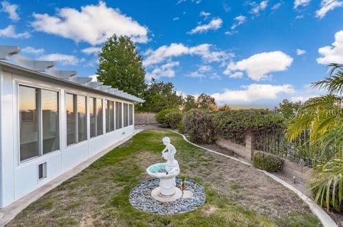 15740 Rancho Viejo Dr, Riverside CA  92506-5820 exterior