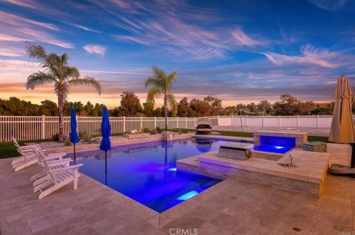 16105 Mariposa Ave, Riverside CA  92504 exterior