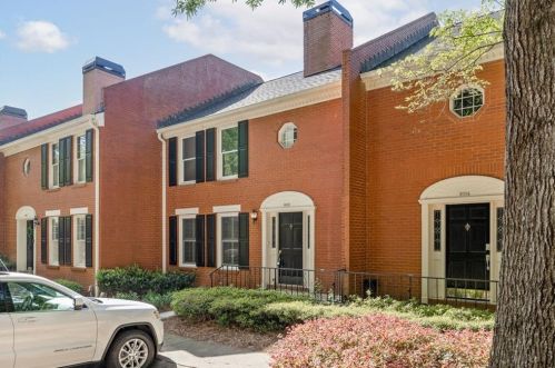 2003 Defoors Mill Dr, Atlanta, GA 30318-2367