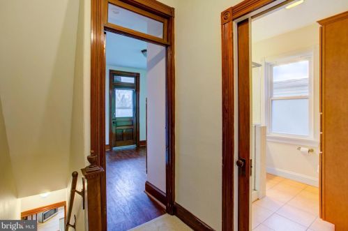 827 Walnut St, Lancaster PA  17602-2436 exterior