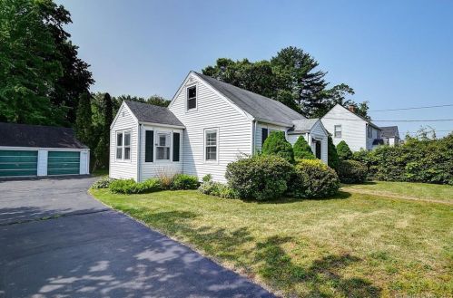 111 Maple St, Hartford, CT 06109-3713