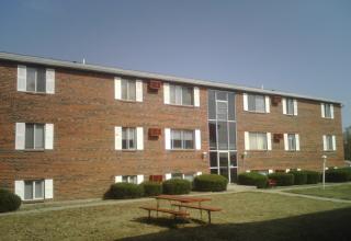714 Cincinnati Batavia Pike, Cincinnati OH  45245-1038 exterior