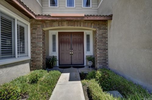 8004 Palm View Ln, Riverside, CA 92508-6609