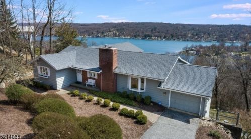 35 Hickory Trl, Sparta, NJ 07871-1510