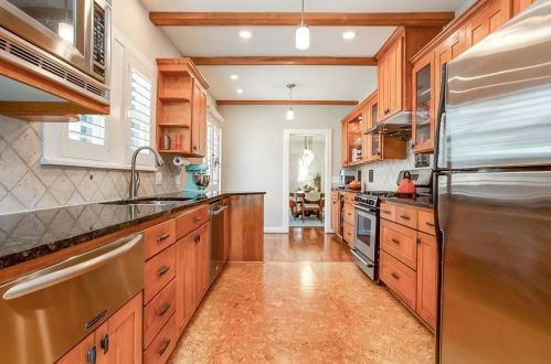 2504 Cockrell Ave, Fort Worth TX  76109-1116 exterior