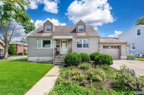 488 Lanza Ave, Outwater, NJ 07026-2035