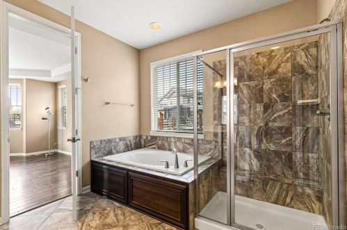 4885 Riviera Way, Aurora CO 80015-4708 exterior