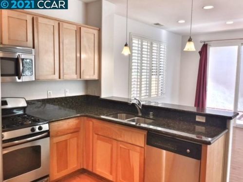 2861 Fitzgerald Ct, Concord CA  94519-2671 exterior