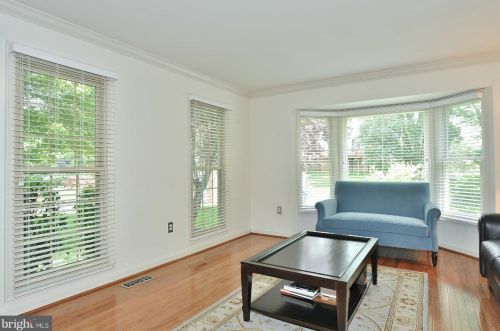 7509 Mullingar Ct, Springfield VA  22153-2036 exterior