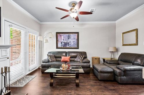 2402 Southlake Ct, Irving TX 75038-5654 exterior