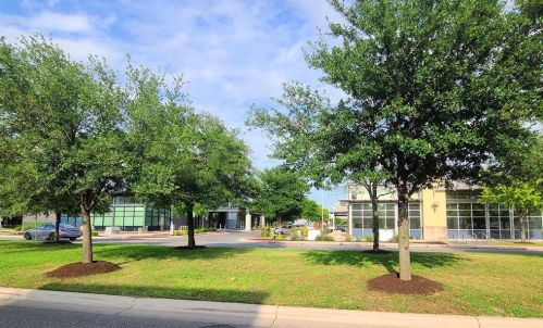 4724 Berkman Dr, Austin TX  78723 exterior
