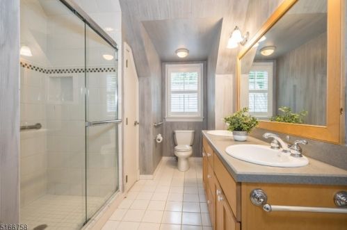 51 Woodland Rd, Dover NJ  07869-4135 exterior