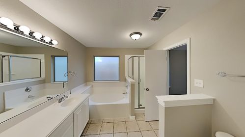 4644 Rockmill Trl, Fort Worth TX  76179-5087 exterior