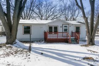 315 Pleasant St, Dover, MN 55929-2706