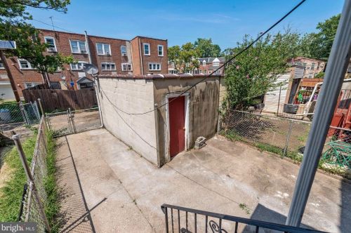 4617 Woodland Ave, Camden NJ  08110-6429 exterior