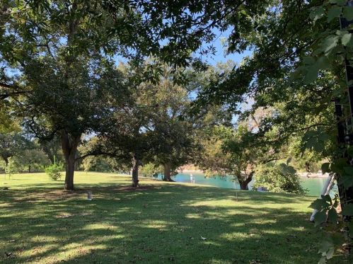 1815 Collier St, Austin TX  78704-2910 exterior