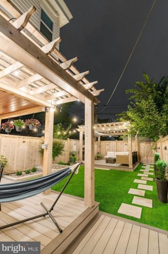 620 Pine St, Lancaster PA  17603-2824 exterior