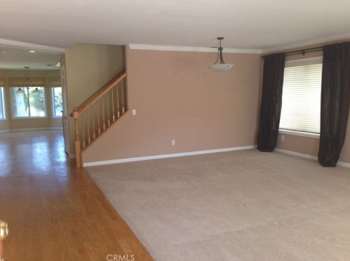23 Rhode Is, Irvine, CA 92606-1755