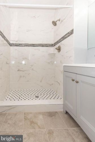 5612 Thicket Ln, Columbia MD  21044-2527 exterior