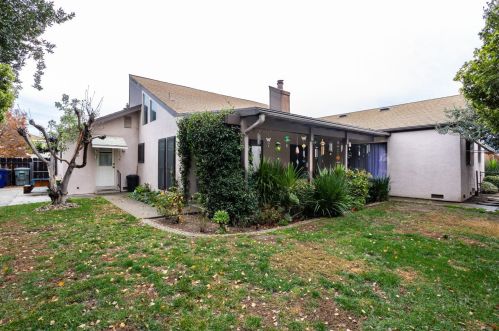 3837 Drakeshire Dr, Modesto, CA 95356-1935