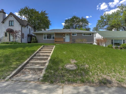 4940 Cedar Ave, Minneapolis MN  55417-1237 exterior