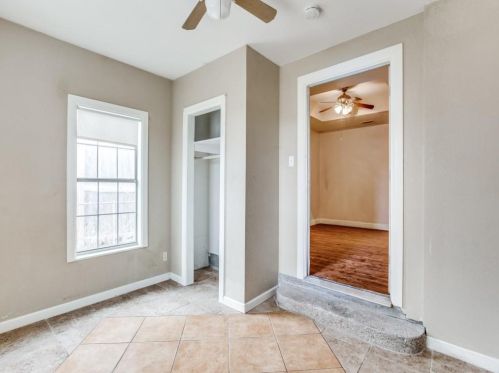 5312 Townsend Dr, Fort Worth TX  76115-4129 exterior