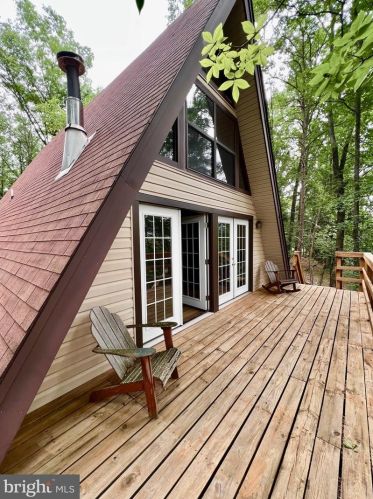 524 Triple Creek Rd, Baker, WV 26801-8029
