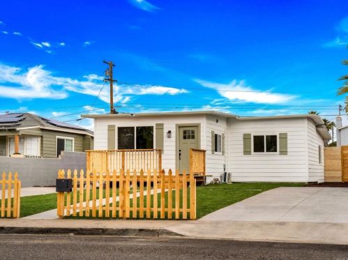 212 Montgomery St, Chula Vista CA  91911-5839 exterior