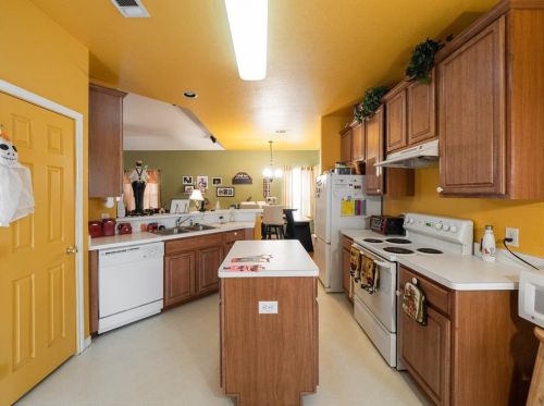 9345 Cynthia Ct, Fort Worth TX  76140-5170 exterior
