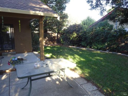 195 Bighorn Ct, Vacaville CA  95687-3438 exterior