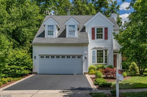 7 Yale Ter, Princeton, NJ 08540-7930