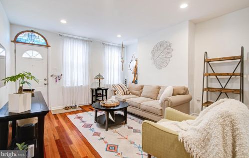 2448 Cedar St, Philadelphia, PA 19125-3019