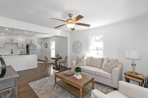 2439 Brantley St, Atlanta GA  30307-2602 exterior