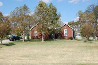 2017 Winsome Ln, Adams, TN 37010-8961