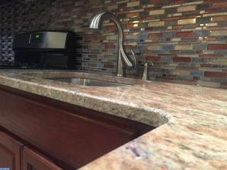6226 21st St, Philadelphia, PA 19138-3063