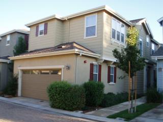 7855 Dickens Way, Gilroy, CA 95020-5541