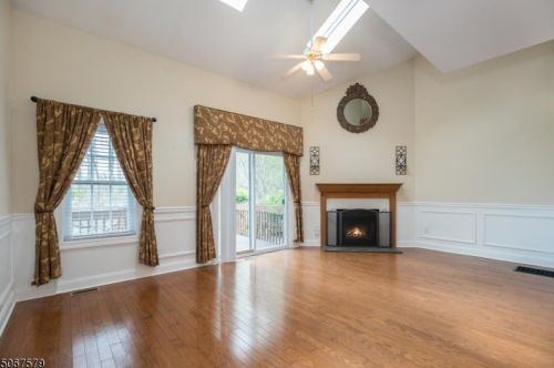 20 Pelican Pt, Fredon, NJ 07860-2801