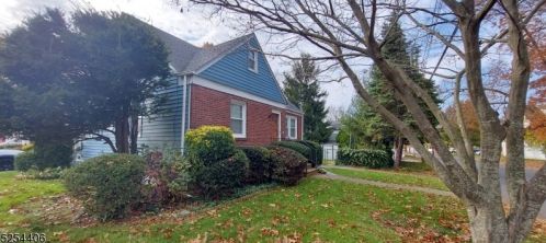 146 10th Ave, Paterson, NJ 07506-1640