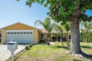 570 Meadow Ln, Pomona, CA 91767-2318