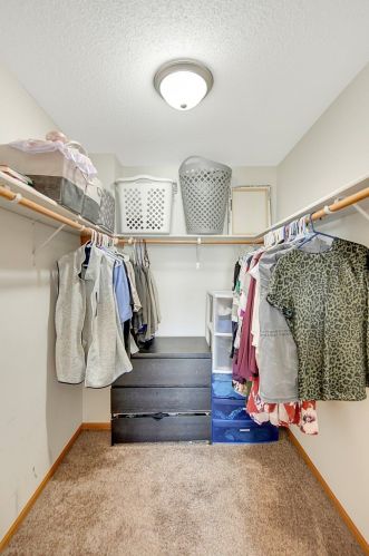 4941 Grenwich Ave, Saint Paul MN  55128-2058 exterior