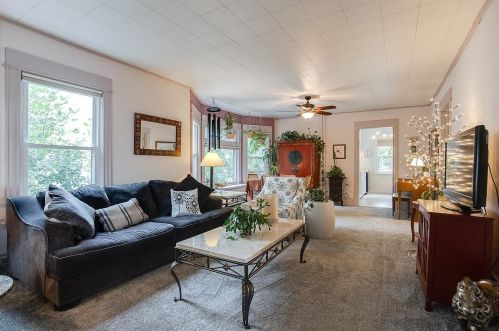 1076 Cook Ave, Saint Paul MN  55106-3323 exterior